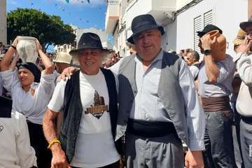 Unas 1.200 personas dan vida a una nueva edición de la Traída del Agua (Foto Francisco Javier Santana y TA)